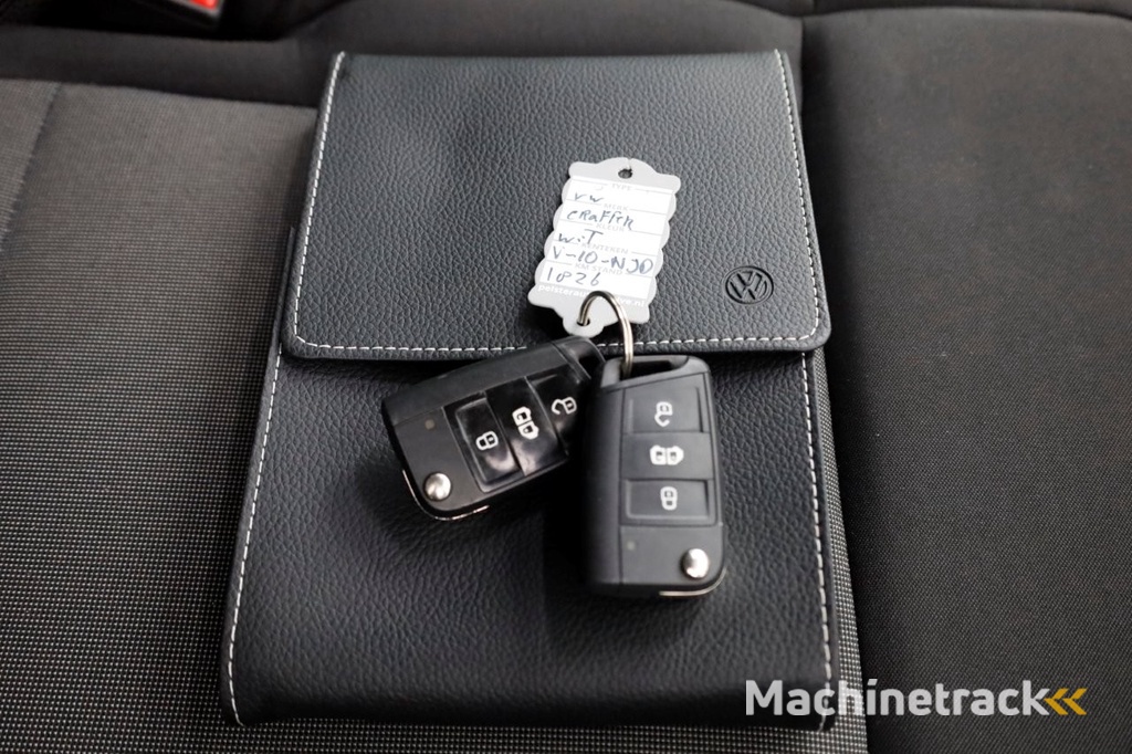 Volkswagen Crafter 35 2.0 TDI 140pk L3H3 (L2H2) 4Motion 4x4 Airco/Navi/Camera 08-2020