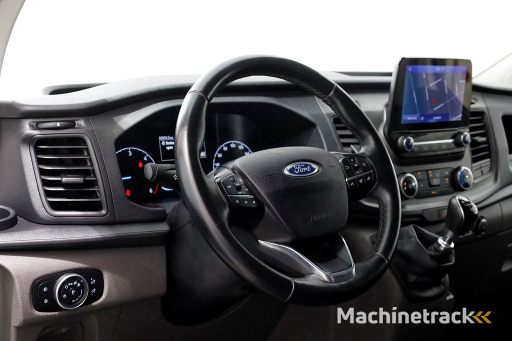 Ford Transit Custom 2.0 TDCI L1H1 Trend Airco/Navi/Trekhaak 2500kg 09-2021