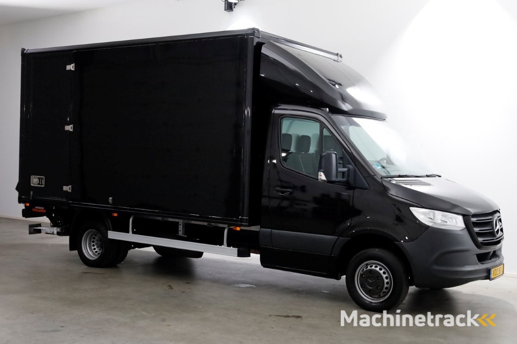 Mercedes-Benz Sprinter 516 CDI 163pk 7G Automaat Bakwagen met laadklep en zijdeur 01-2020