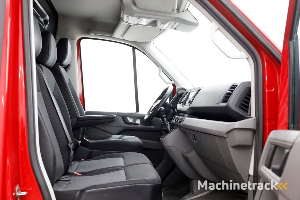 Volkswagen Crafter 35 2.0 TDI 177pk E6 RWD L3H3 (L2H2) Highline Navi/Camera/Trekhaak 3500kg 05-2019