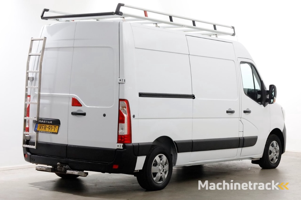 Renault Master T35 2.3 dCi 150pk L2H2 Automaat Airco/Imperiaal/2x Schuifdeur 03-2020
