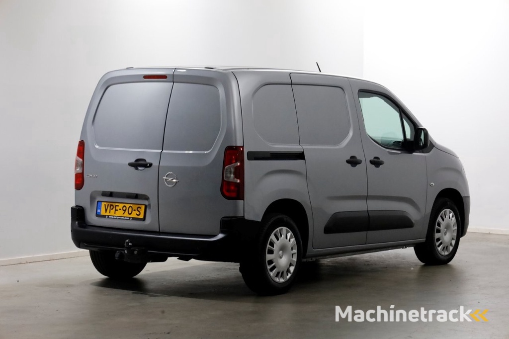 Opel Combo 1.5D 102pk L1H1 Edition Airco/Navi/Trekhaak 02-2022