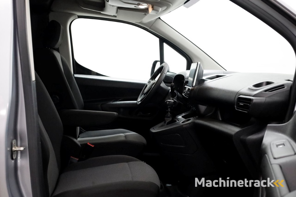 Opel Combo 1.5D 102pk L1H1 Edition Airco/Navi/Trekhaak 02-2022