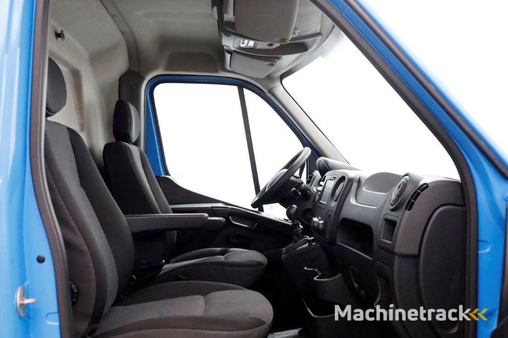 Renault Master T35 2.3 dCi 130pk E6 L2H2 Airco/Inrichting/2x Schuifdeur 09-2019