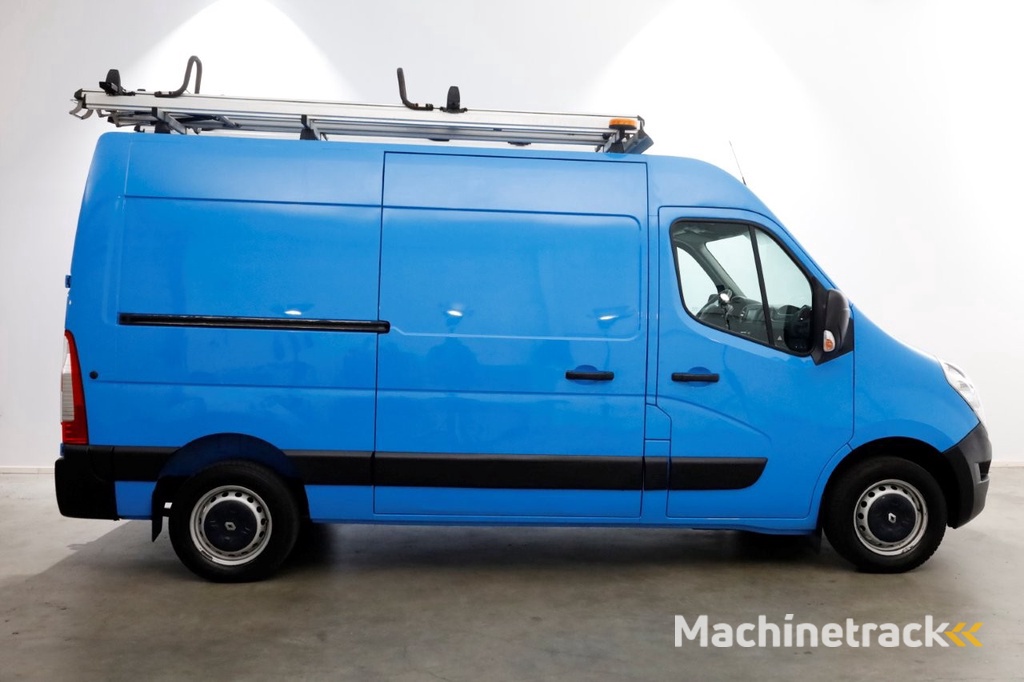 Renault Master T35 2.3 dCi 130pk E6 L2H2 Airco/Inrichting/2x Schuifdeur 09-2019