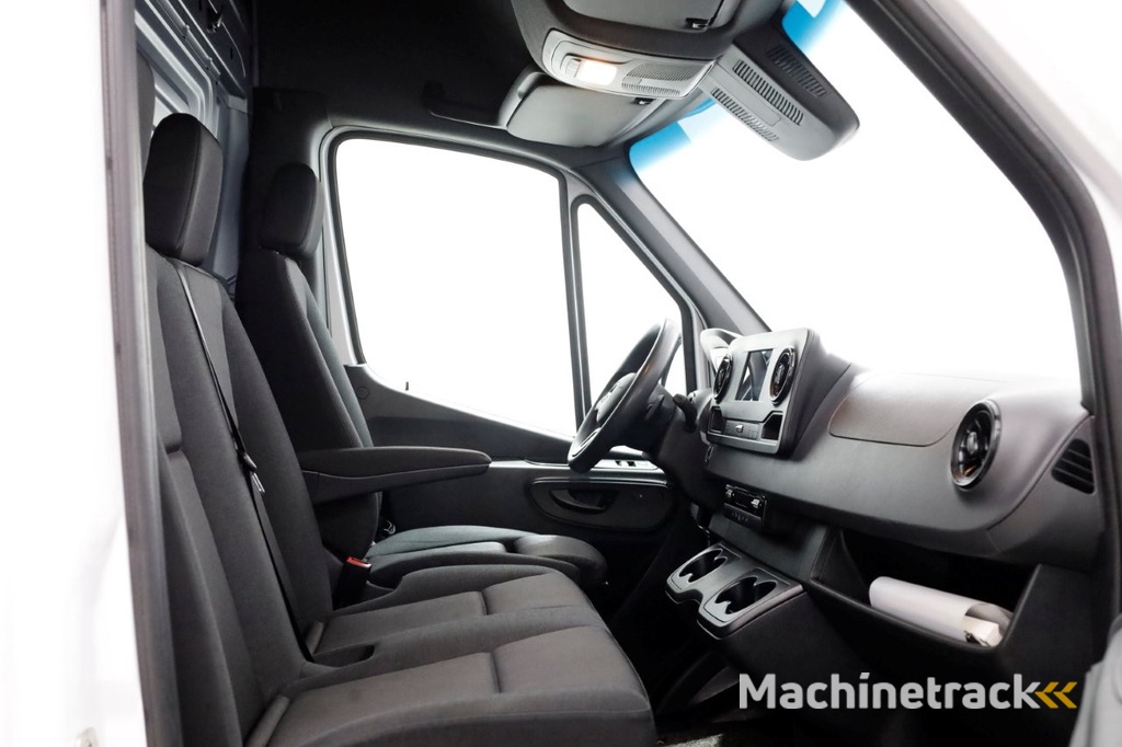 Mercedes-Benz Sprinter 315 CDI 150pk RWD 9G Automaat L3H2 Maxi Airco/Navi/Camera 03-2023