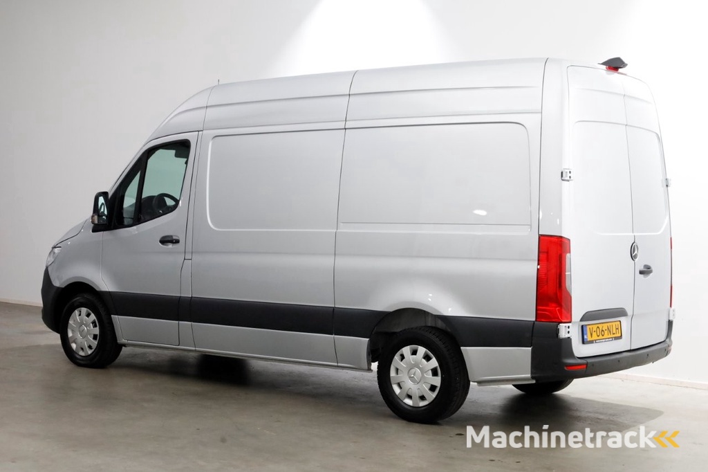 Mercedes-Benz Sprinter 315 CDI 150pk RWD 9G Automaat L2H2 Airco/Camera/CarPlay 08-2021