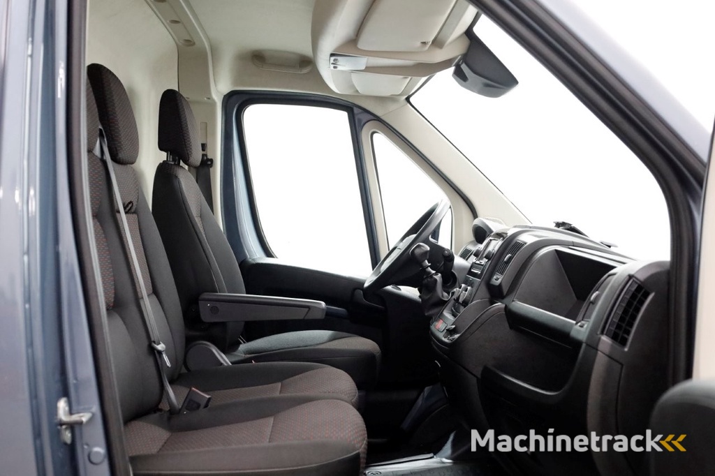 Citroën Jumper 35 2.2 BlueHDi 140pk Airco/Navi/Camera 02-2023