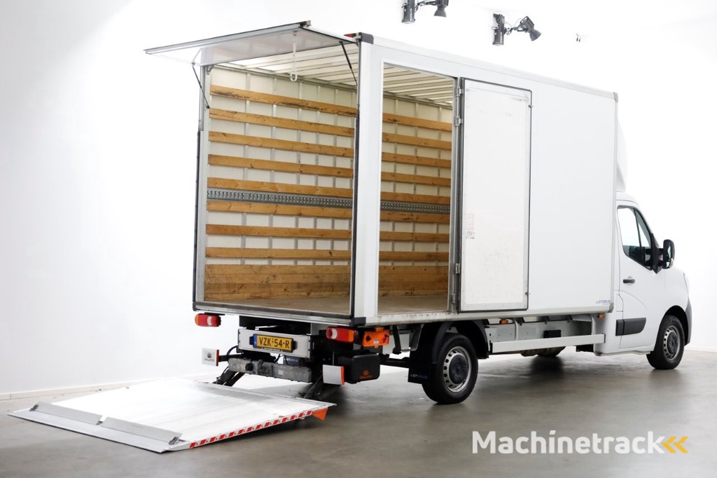 Renault Master T35 2.3 dCi 165pk Bakwagen met laadklep en trekhaak 11-2023