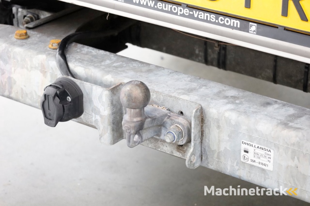 Renault Master T35 2.3 dCi 165pk Bakwagen met laadklep en trekhaak 11-2023