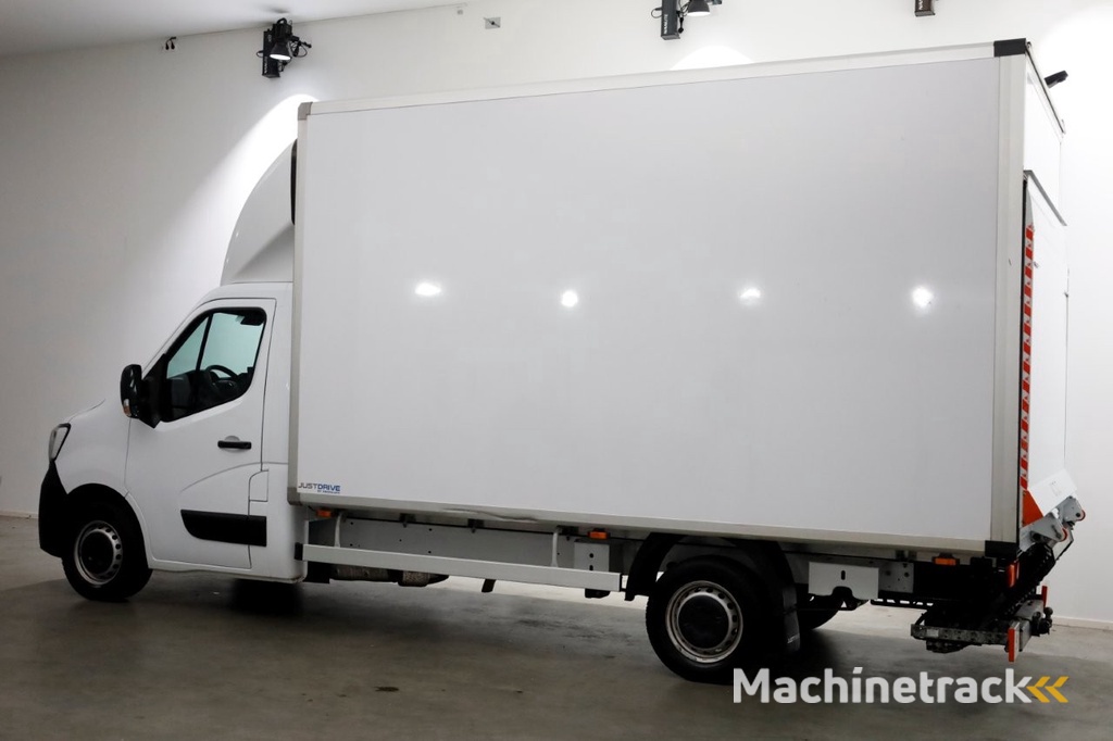 Renault Master T35 2.3 dCi 165pk Bakwagen met laadklep en trekhaak 11-2023