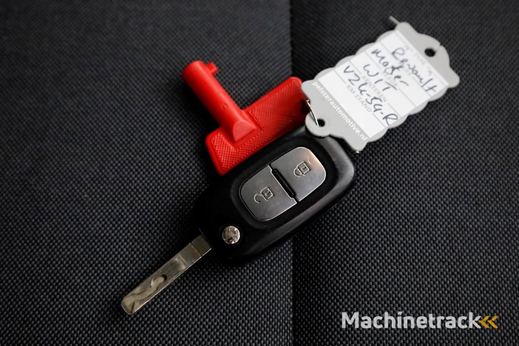 Renault Master T35 2.3 dCi 165pk Bakwagen met laadklep en trekhaak 11-2023