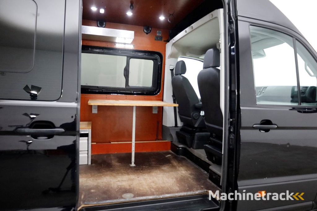 Volkswagen Crafter 35 2.0 TDI 140pk L3H3 (L2H2) DSG-Automaat Camera/230V/Draaistoelen 04-2021