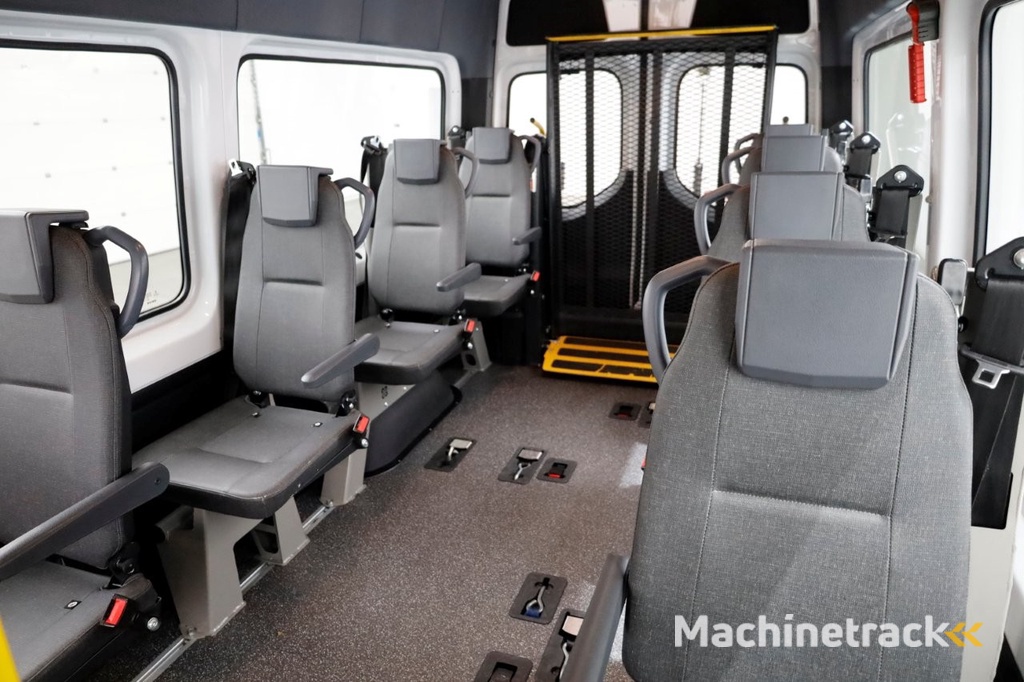 Mercedes-Benz Sprinter Tourer 311 CDI 115pk RWD L2H2 Rolstoelbus TRIFLEXAIR Incl. BTW/BPM 11-2022