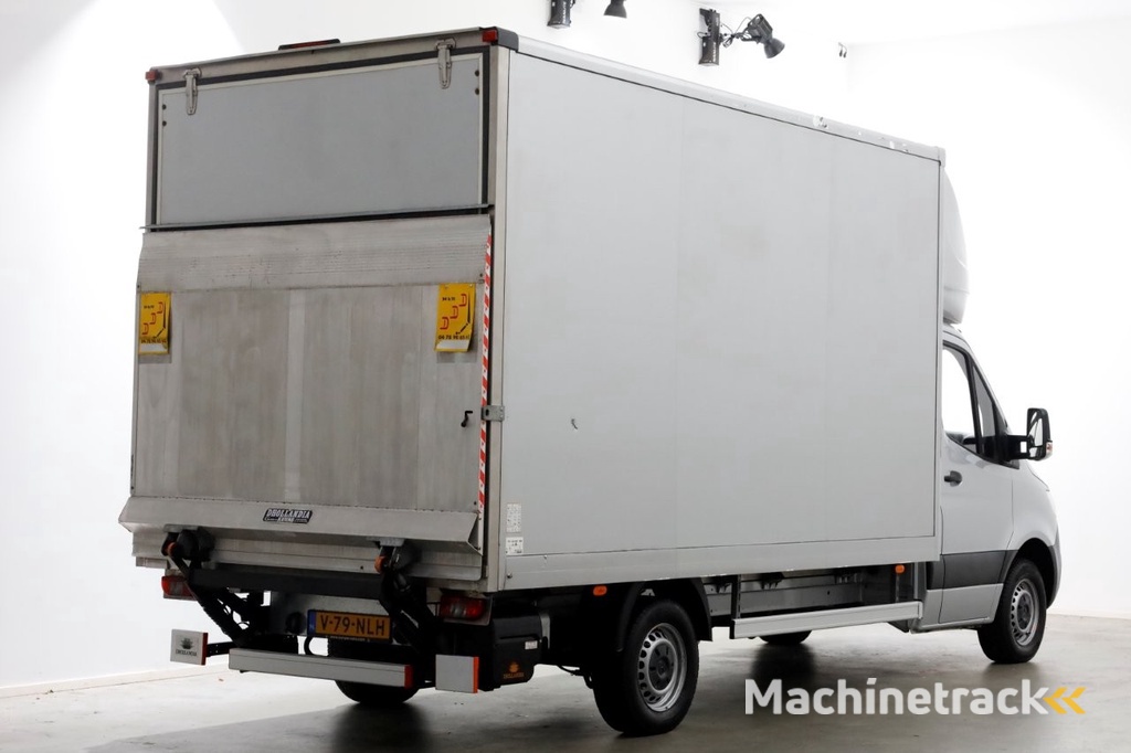 Mercedes-Benz Sprinter 317 CDI 170pk 9G Automaat Bakwagen met laadklep H232cm 08-2023