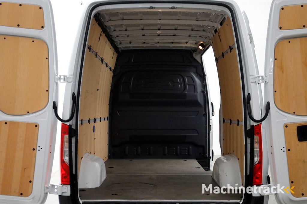 Mercedes-Benz Sprinter 315 CDI 150pk RWD L2H2 Airco/Trekhaak 3500kg 03-2023