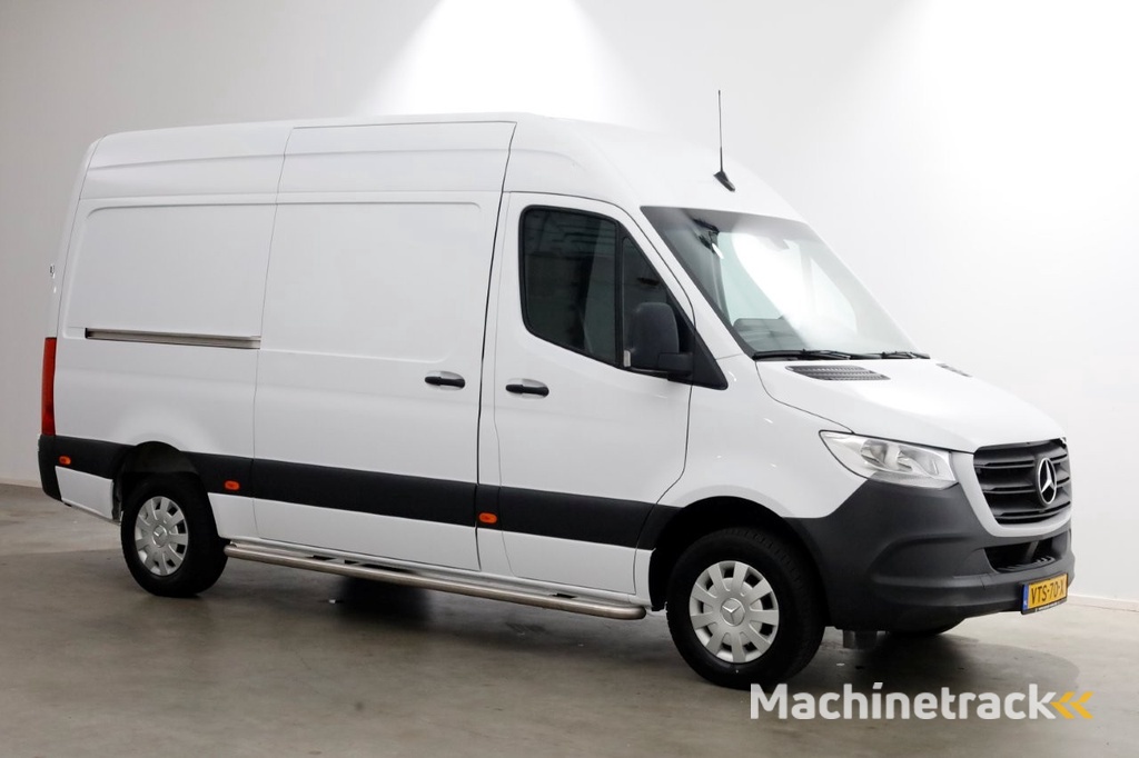 Mercedes-Benz Sprinter 315 CDI 150pk RWD L2H2 Airco/Trekhaak 3500kg 03-2023