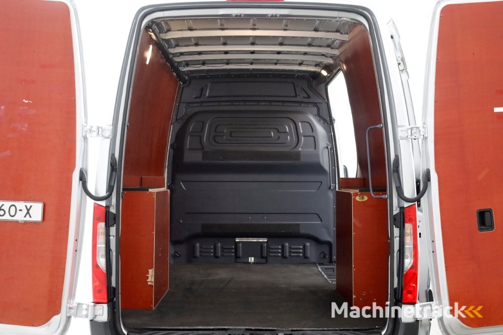 Mercedes-Benz Sprinter 311 CDI 115pk RWD L2H2 7G Automaat Airco/Navi/Camera 09-2021