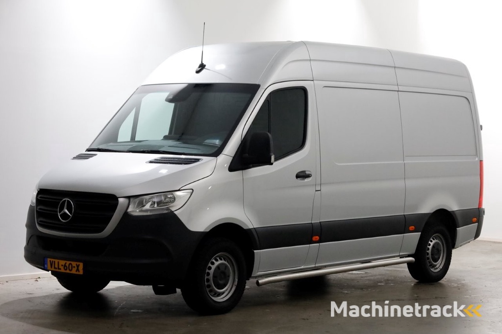 Mercedes-Benz Sprinter 311 CDI 115pk RWD L2H2 7G Automaat Airco/Navi/Camera 09-2021