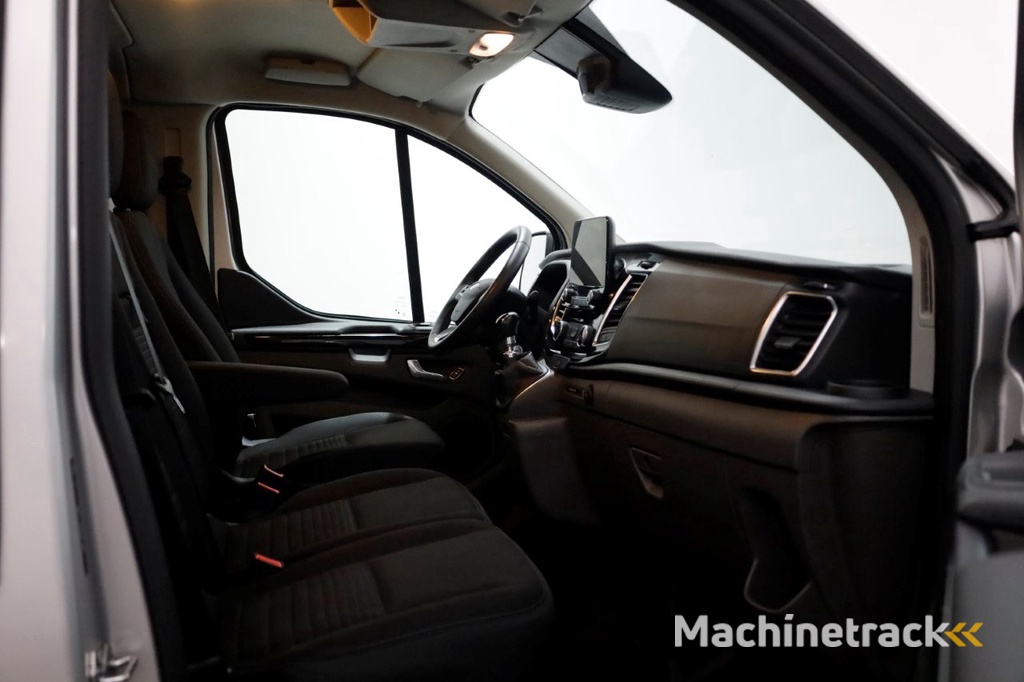 Ford Transit Custom 2.0 TDCI 130pk L2H1 Limited D.C. Airco/Navi/LED 09-2022