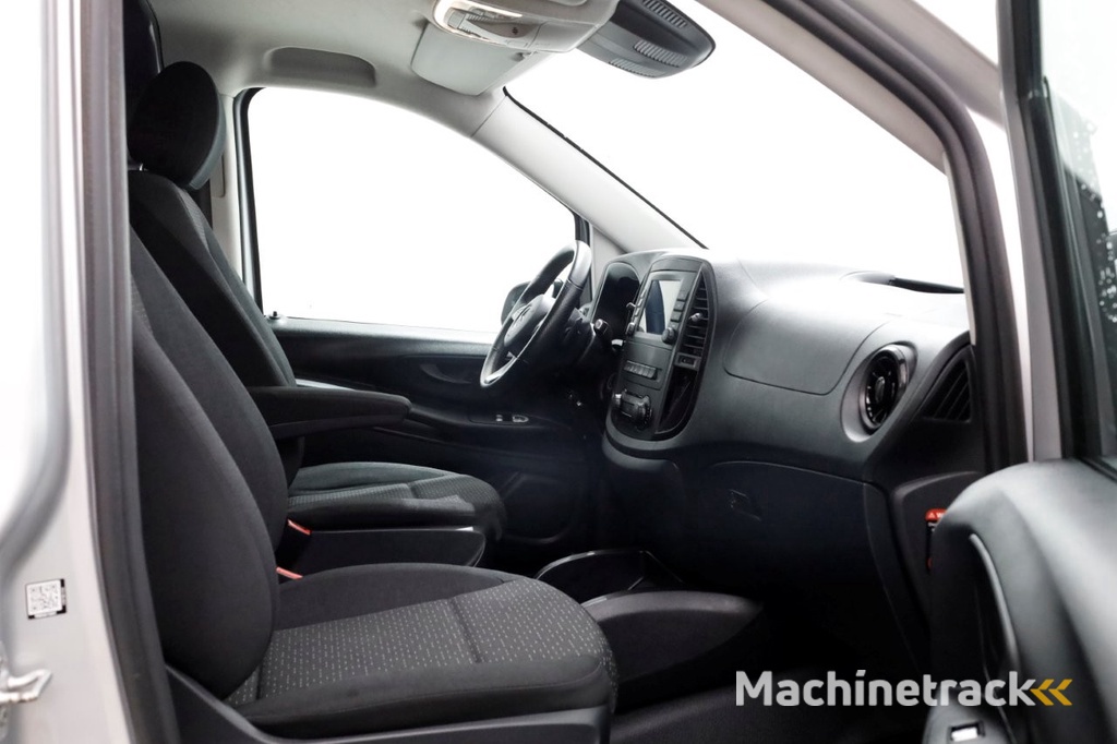 Mercedes-Benz Vito 114 CDI 136pk Compact 9G Automaat 2x Schuifdeur/LED/Camera/Inrichting 07-2022