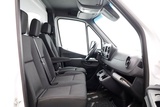 Minituur van Mercedes-Benz Sprinter 516 CDI 163pk 7G Automaat Bakwagen met laadklep en zijdeur 09-2021