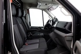 Minituur van Volkswagen Crafter 35 2.0 TDI 177pk L3H2 (L2H1) DSG-Automaat LED/Navi/Trekhaak 3000kg 10-2021