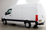 Minituur van Mercedes-Benz Sprinter 315 CDI 150pk RWD L2H2 Airco/Trekhaak 3500kg 03-2023