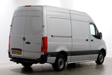 Minituur van Mercedes-Benz Sprinter 311 CDI 115pk RWD L2H2 7G Automaat Airco/Navi/Camera 09-2021