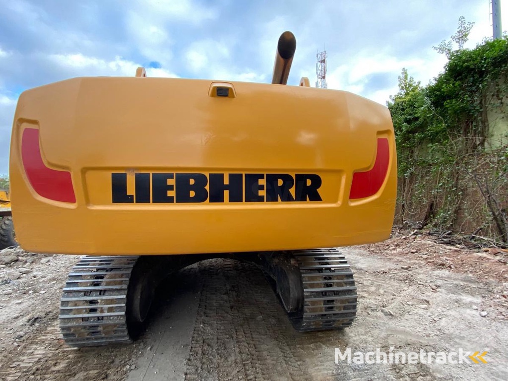 Liebherr R-946-NLC