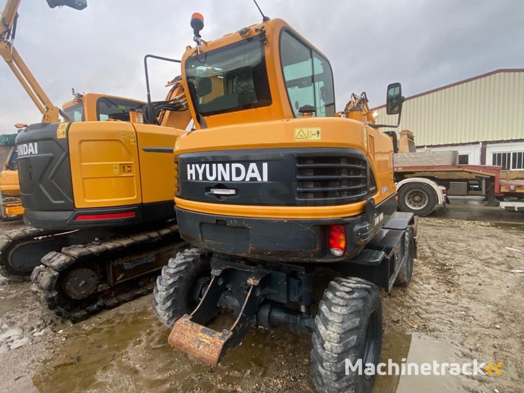 Hyundai ROBEX-55W-9A