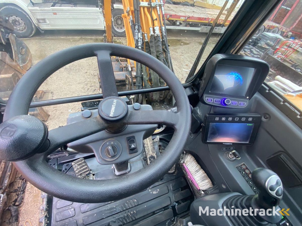 Hyundai ROBEX-55W-9A