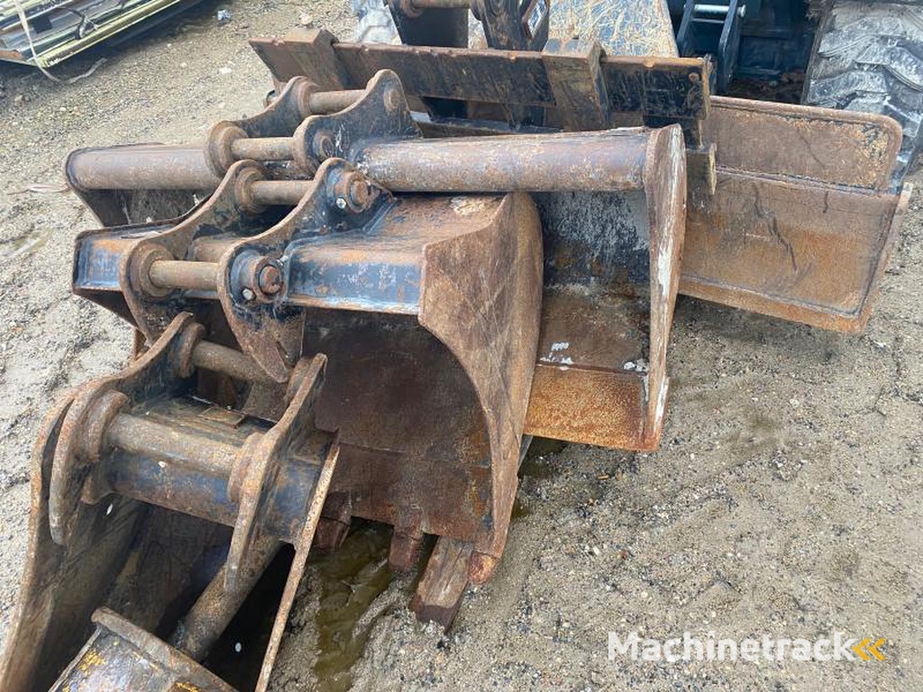 Hyundai ROBEX-55W-9A