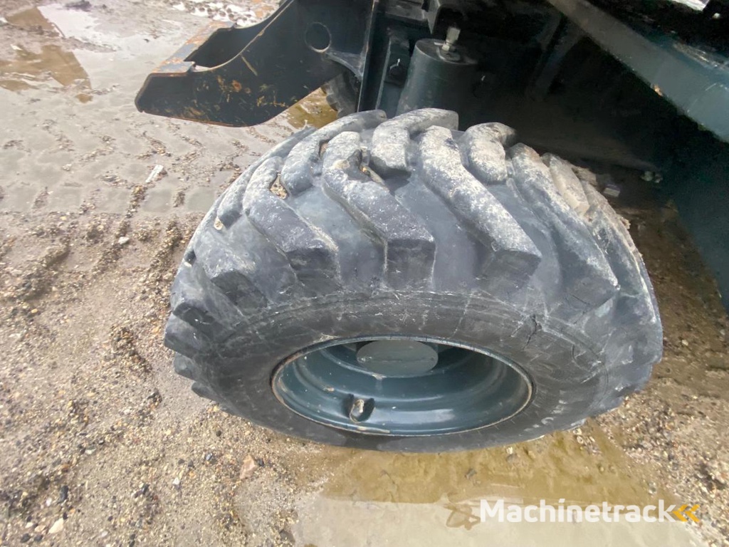 Hyundai ROBEX-55W-9A