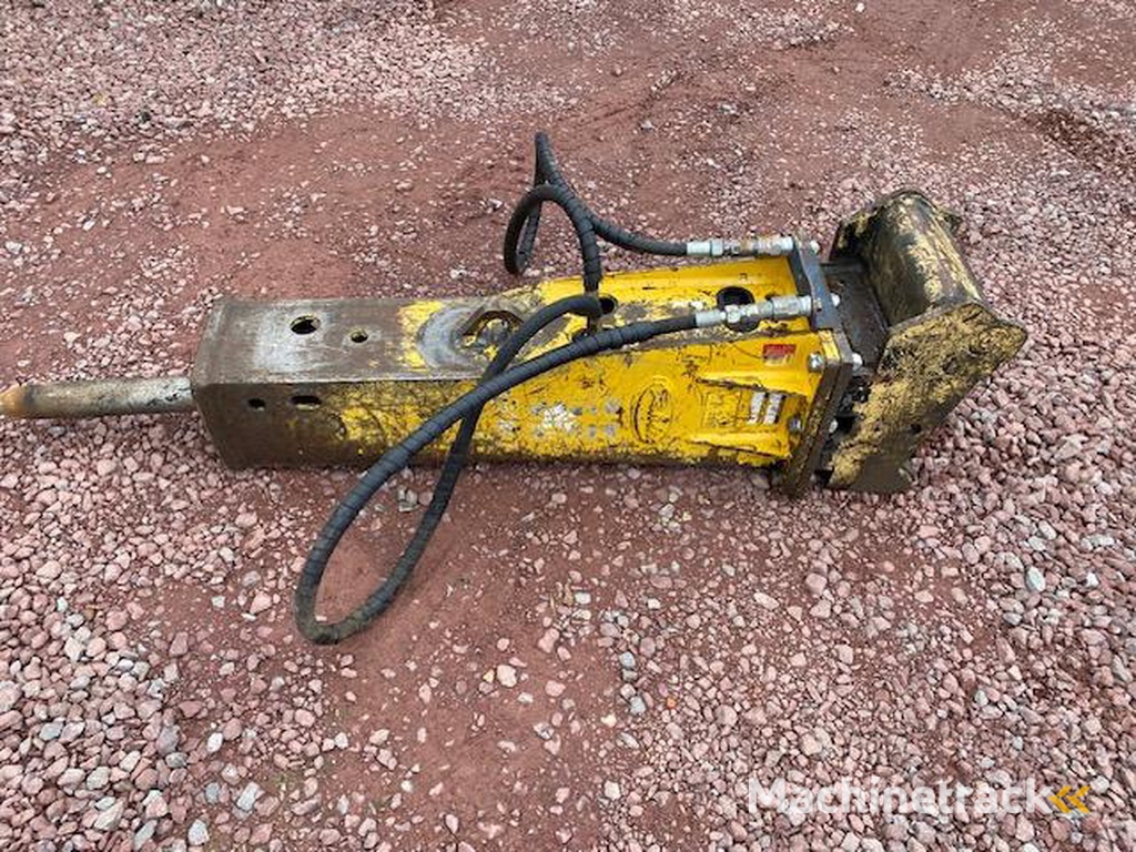 RHINO POUR PELLE 8-12 TONNES