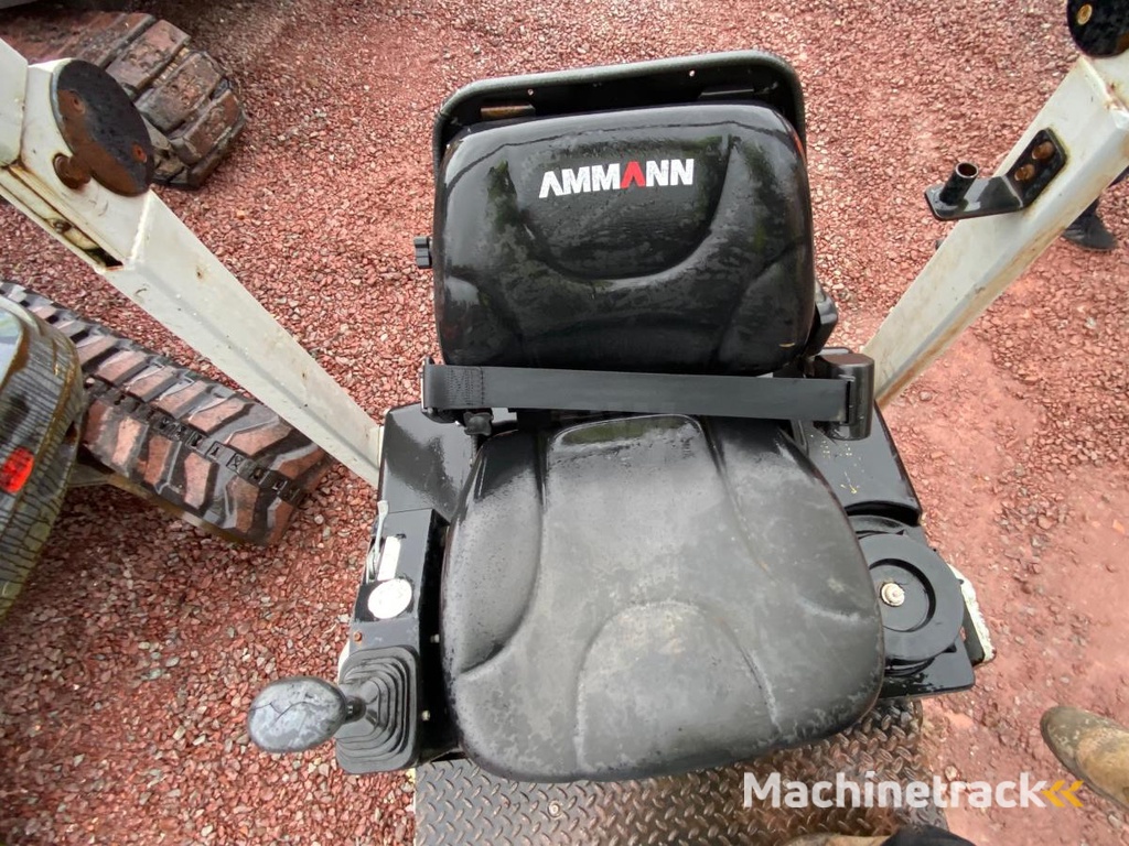 Ammann AV-26