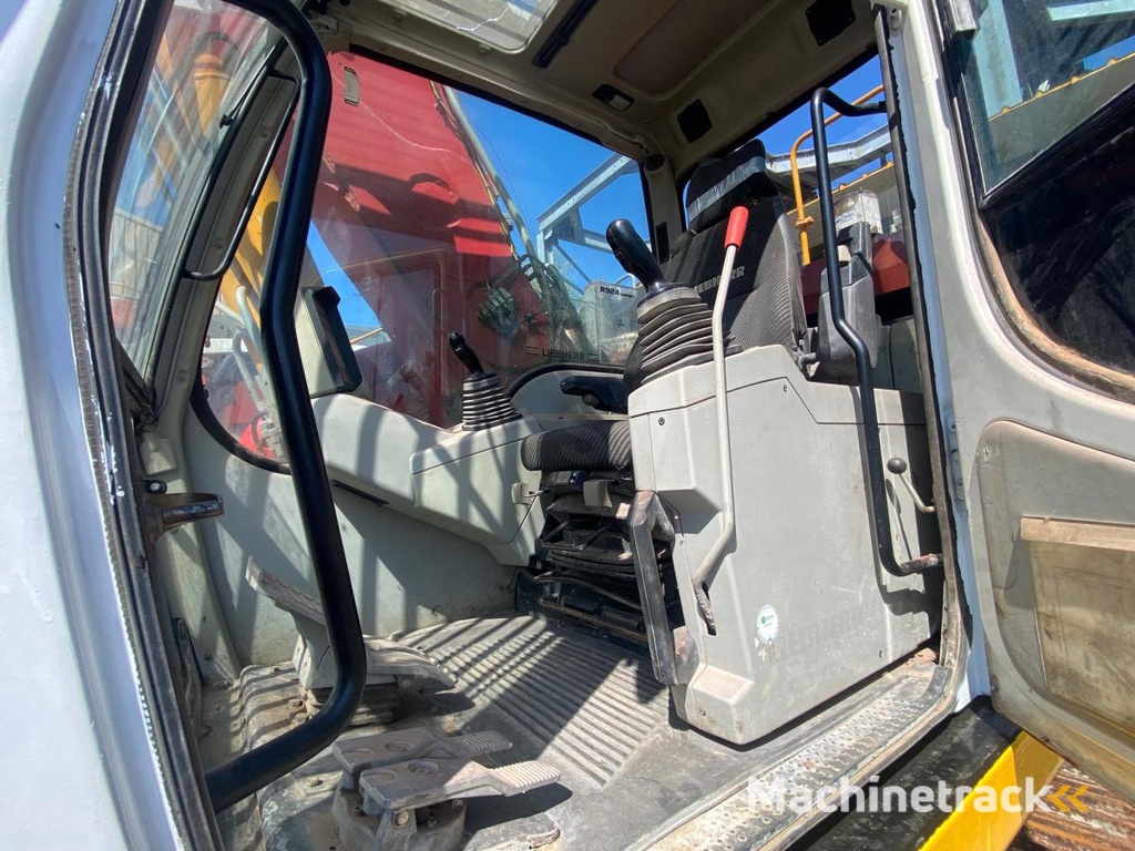 Liebherr R-924-COMPACT-LITRONIC