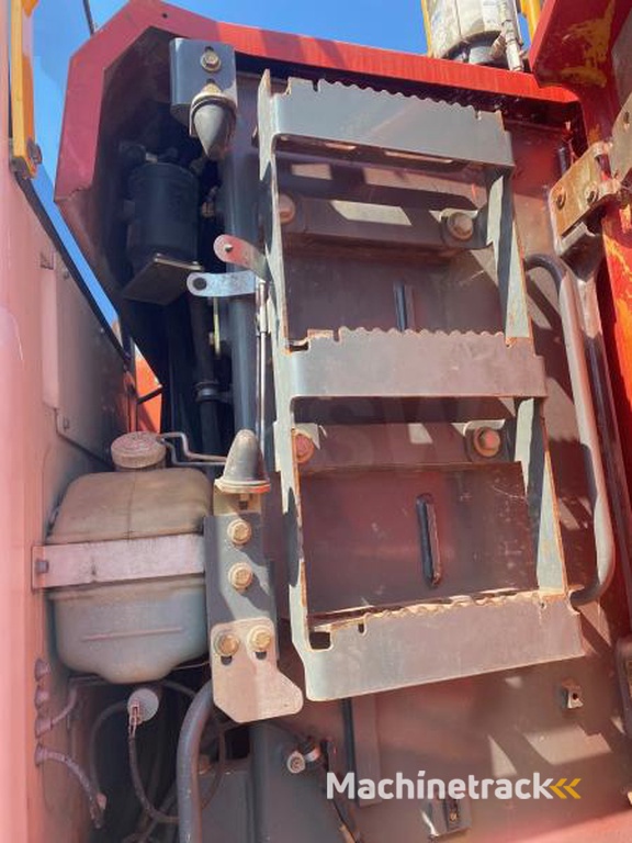 Liebherr R-924-COMPACT-LITRONIC