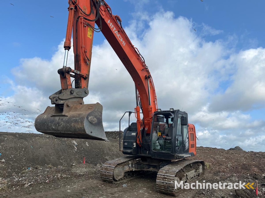 Hitachi ZX-225USLC-5B