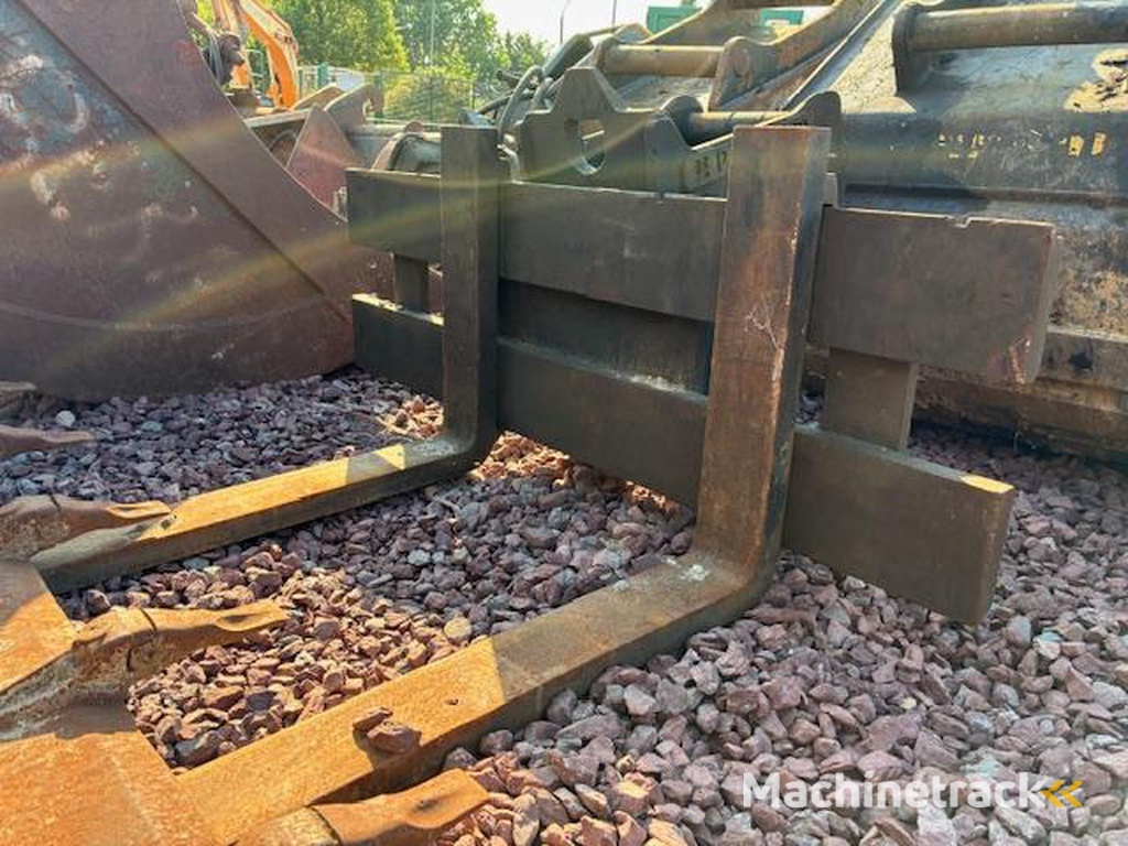 ARDEN-EQUIPEMENT LOT EQUIPEMENTS QA 20