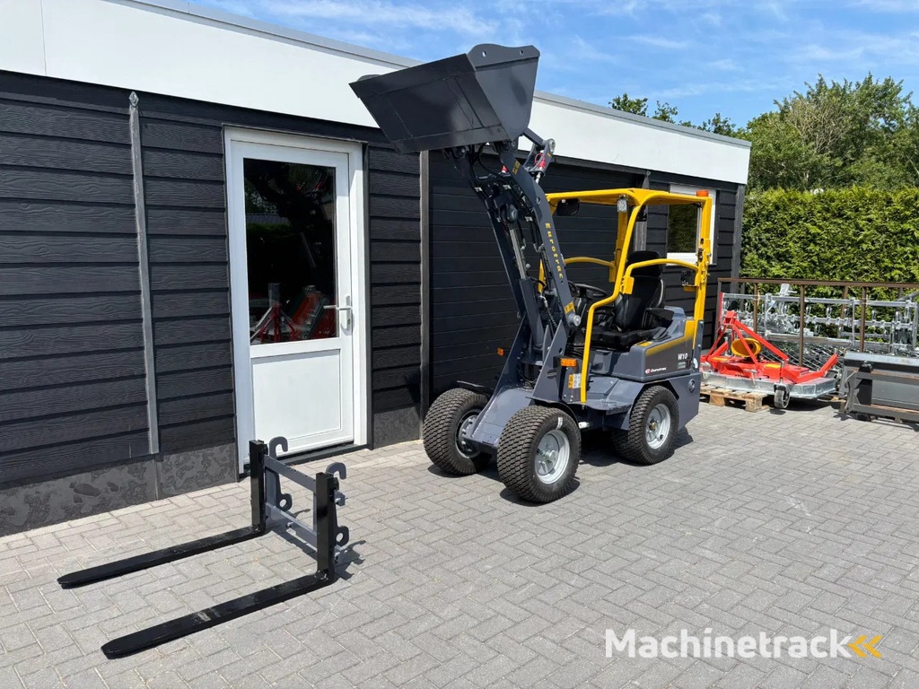 Eurotrac W10 minishovel, gloednieuw, zeer compleet tegen scherpe prijs, Kubota gazonbanden