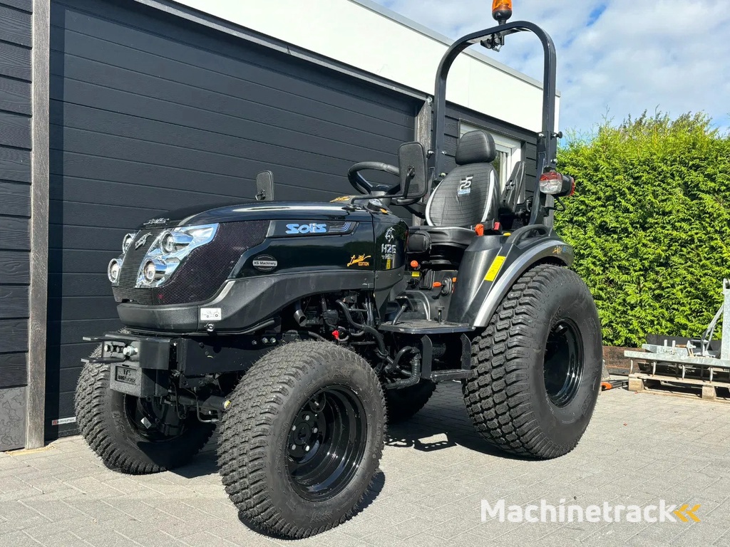Solis 26 pk hydrostaat Black Edition compacttractor minitractor mini compact tractor trekker
