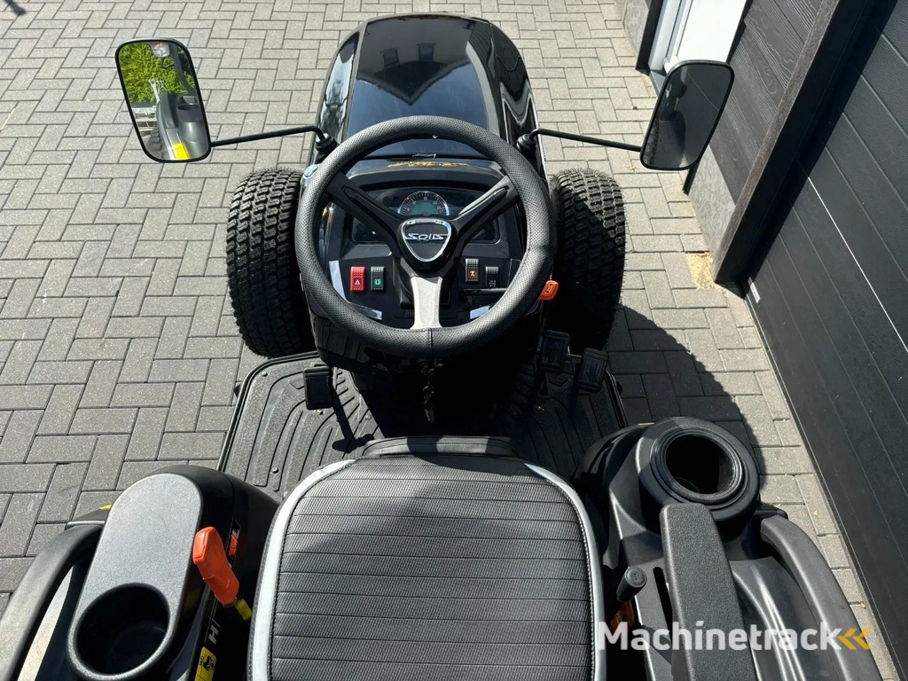 Solis 26 pk hydrostaat Black Edition compacttractor minitractor mini compact tractor trekker