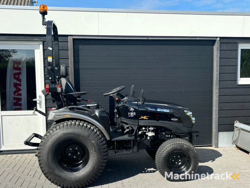 Solis 26 pk hydrostaat Black Edition compacttractor minitractor mini compact tractor trekker