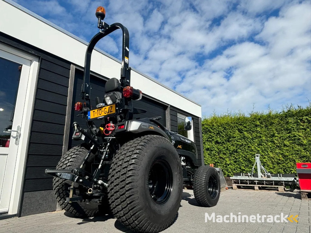 Solis 26 pk hydrostaat Black Edition compacttractor minitractor mini compact tractor trekker