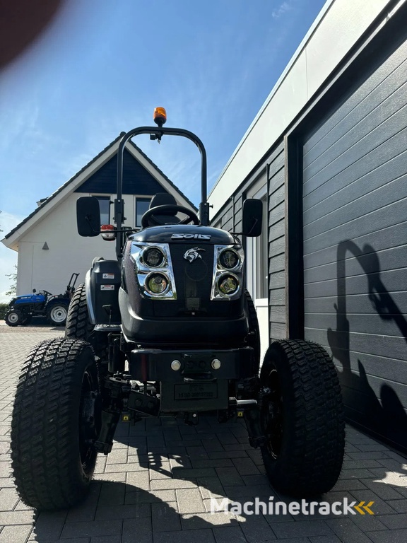 Solis 26 pk hydrostaat Black Edition compacttractor minitractor mini compact tractor trekker