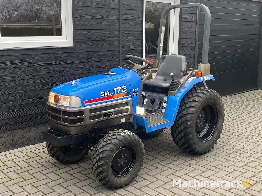Kubota Zoekt u een mini of compact tractor van Yanmar, Solis, Iseki? Minitractor Compacttractor trekker