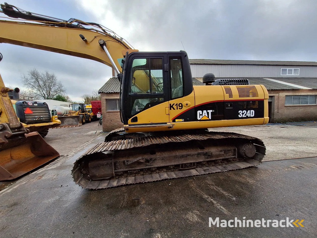 Caterpillar 324D