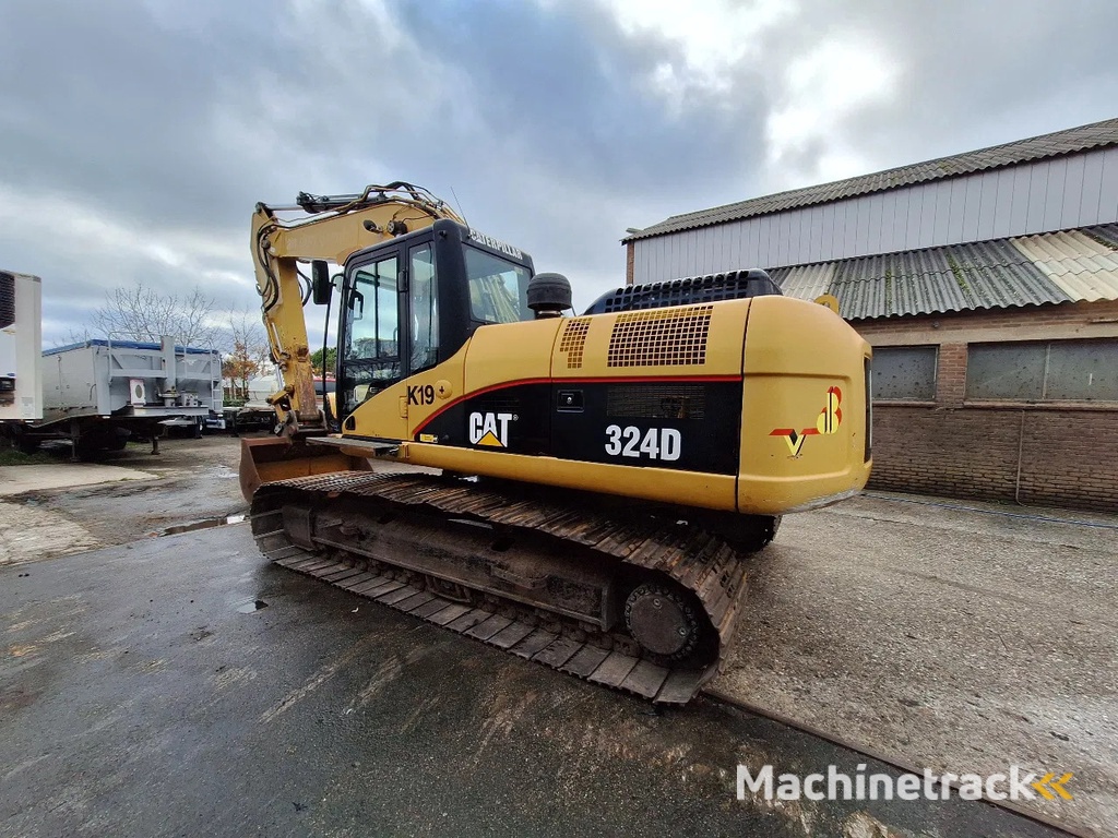 Caterpillar 324D