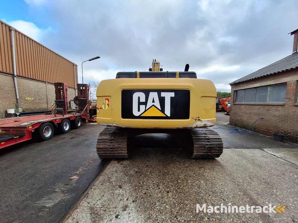 Caterpillar 324D